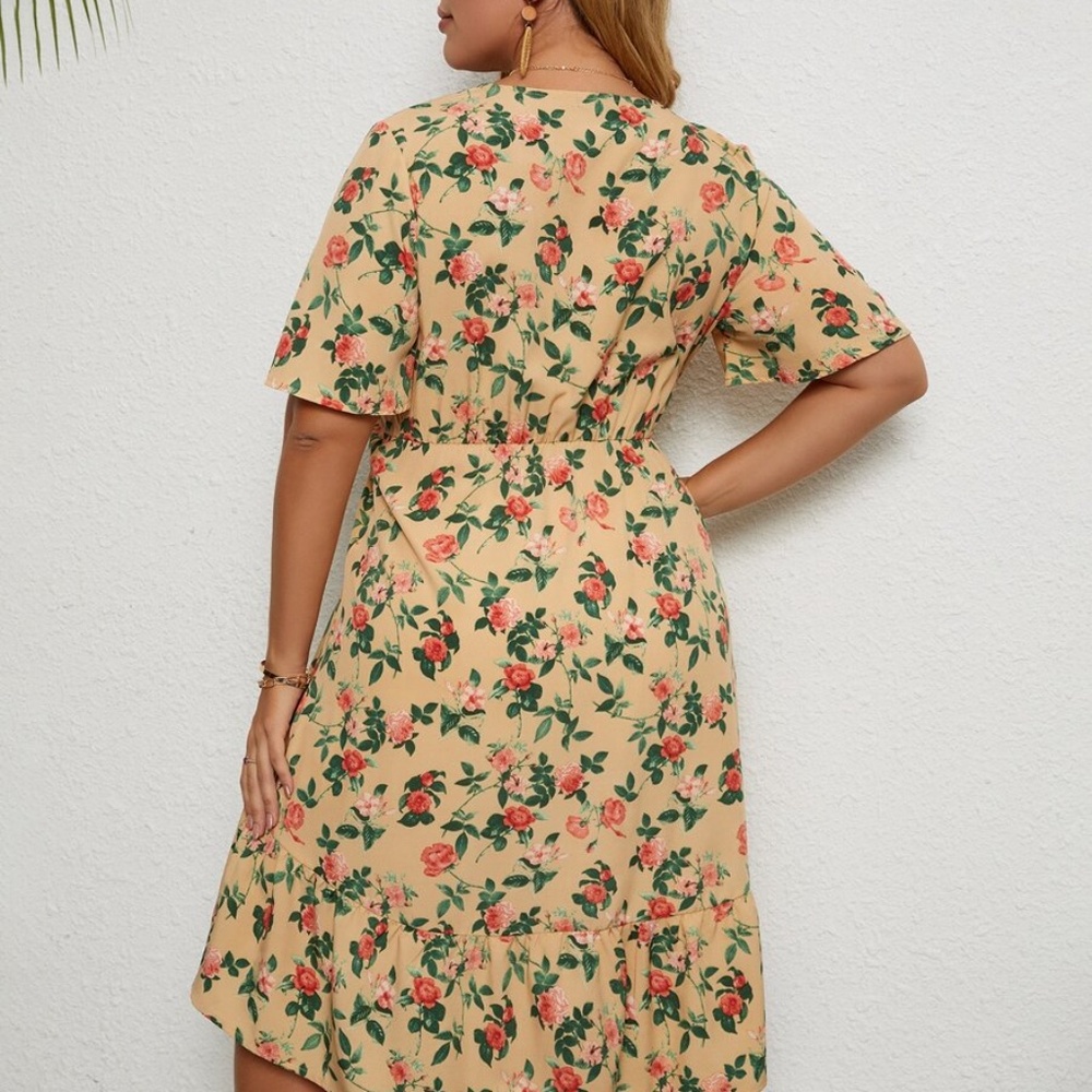 Plus Boho Yellow Floral Butterfly Sleeve Dress - Picture 4 of 5